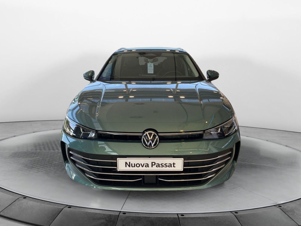 Volkswagen Passat nuova a Varese (2)