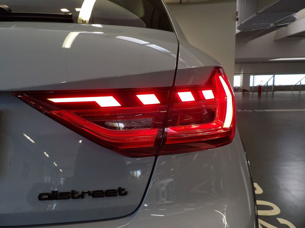 Audi A1 allstreet nuova a Modena (17)