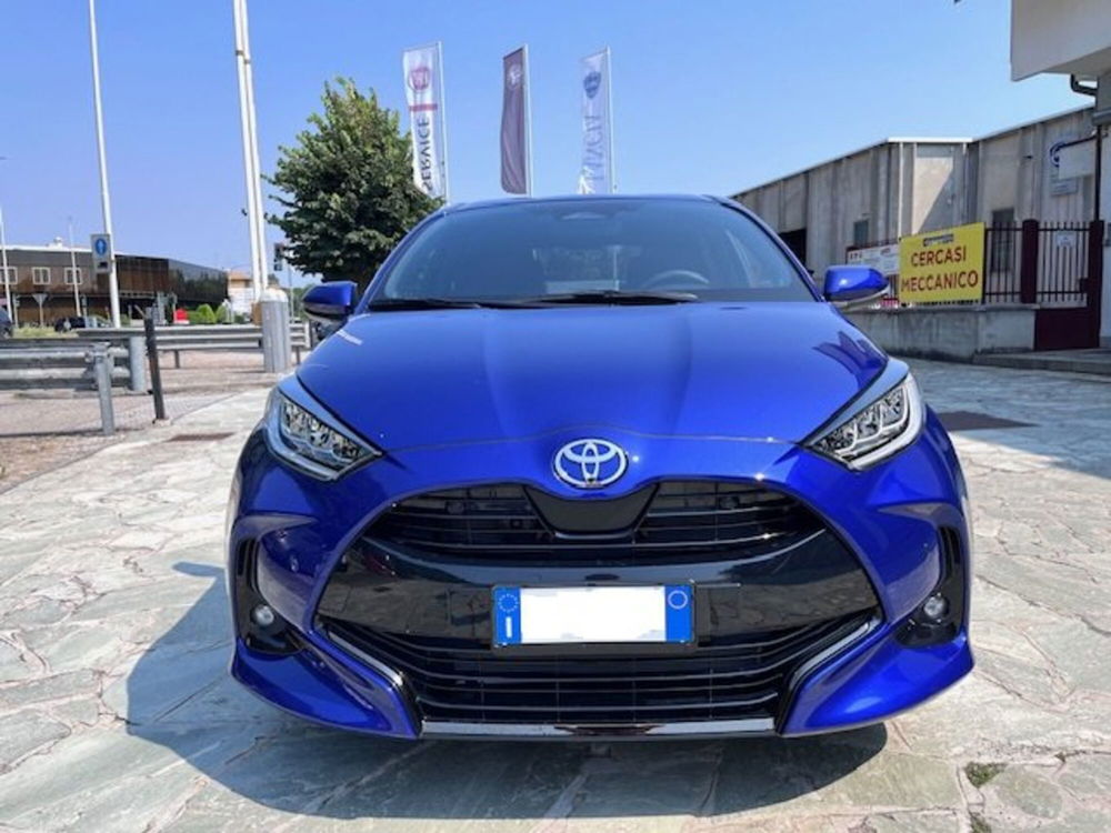 Toyota Yaris nuova a Milano (2)