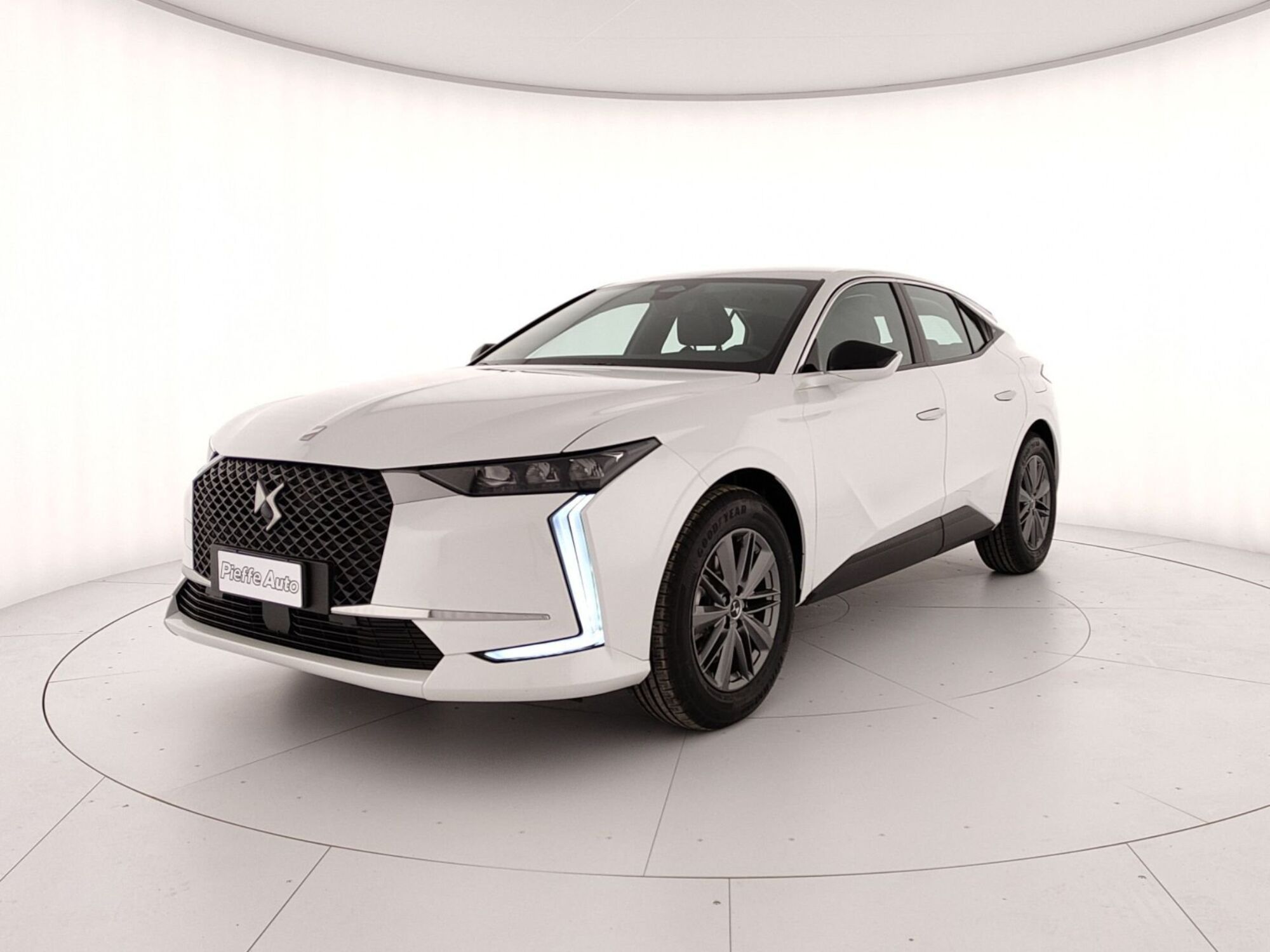 Ds DS 4 DS4 1.6 e-tense phev Rivoli 225cv auto nuova a Teramo