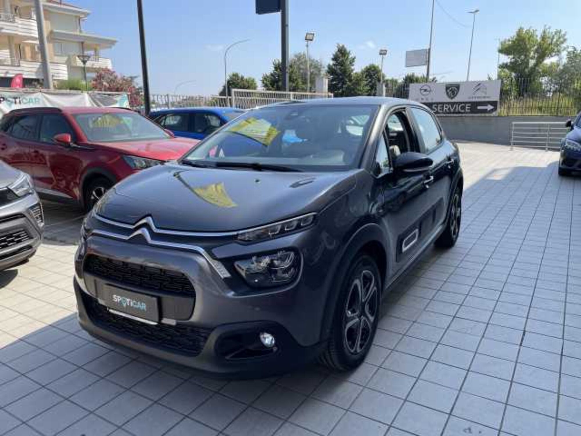 Citroen C3 1.2 puretech Plus s&amp;s 83cv neopatentati nuova a San Gregorio d&#039;Ippona