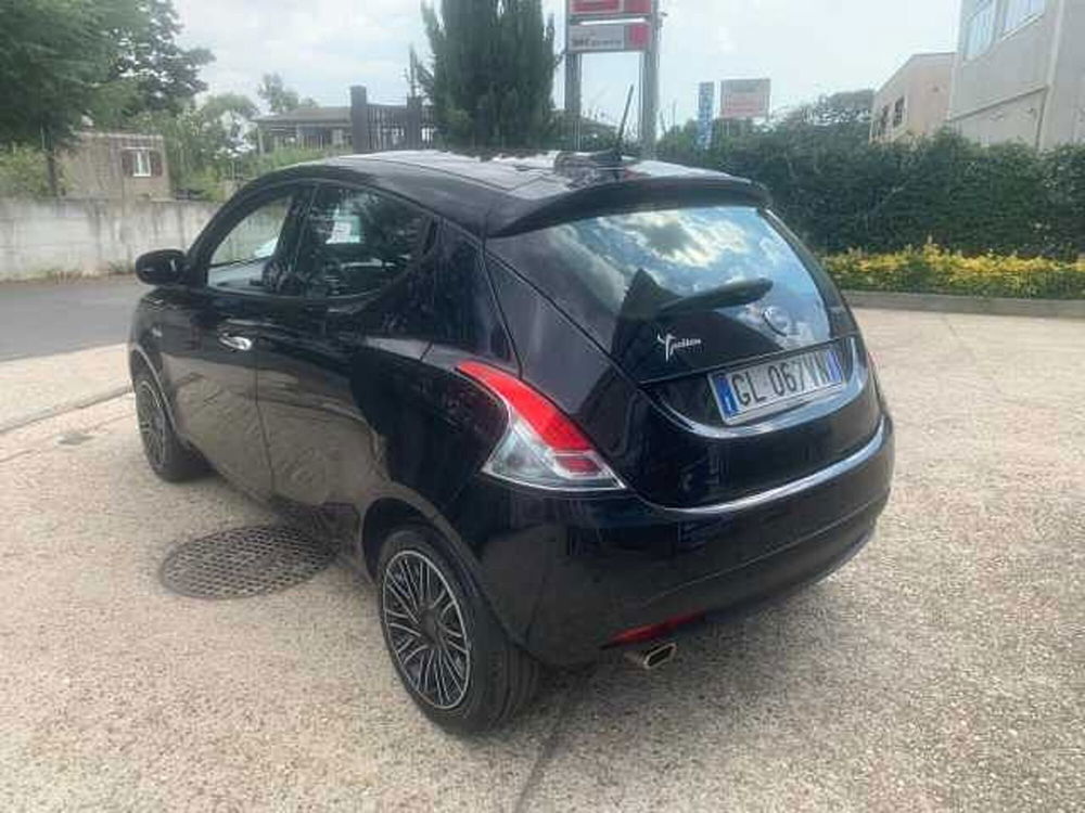 Lancia Ypsilon usata a Roma (5)