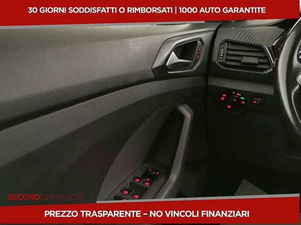 Volkswagen T-Cross usata a Chieti (18)