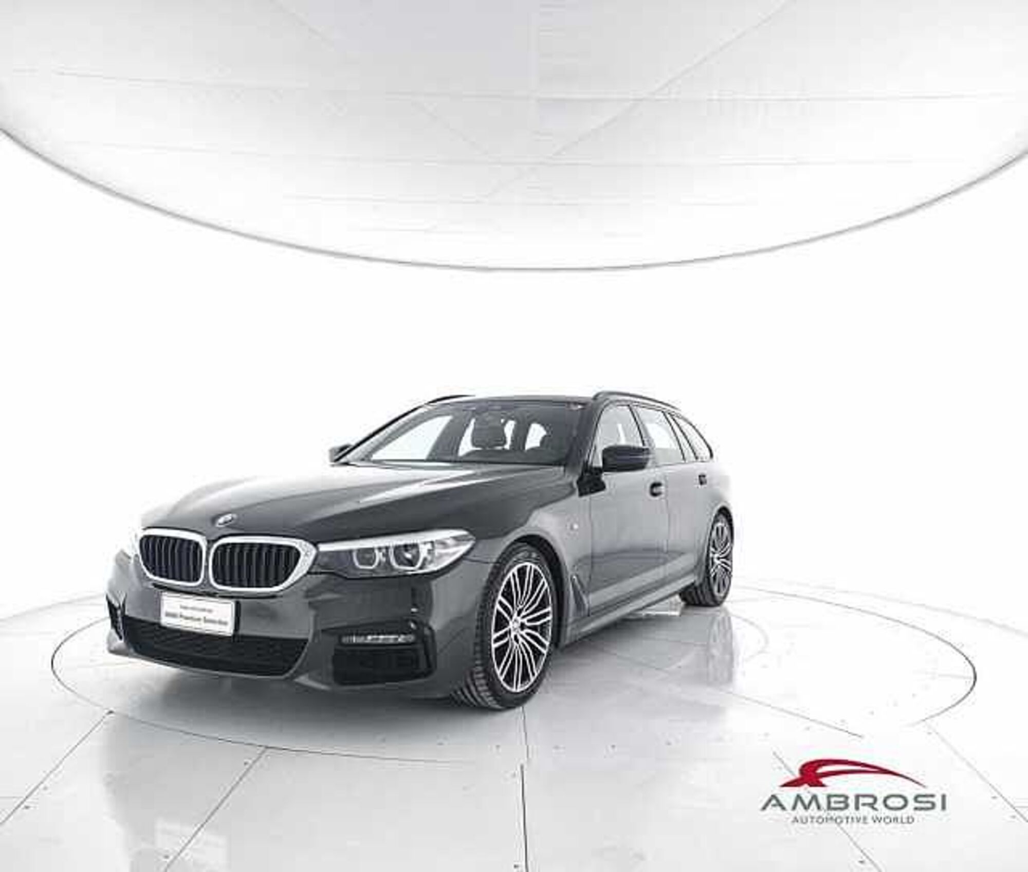 BMW Serie 5 Touring 520d  Msport  del 2020 usata a Viterbo