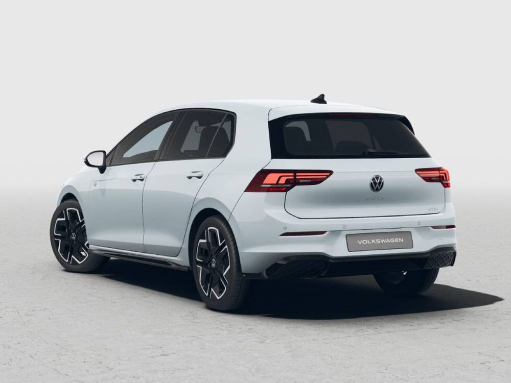 Volkswagen Golf nuova a Novara (3)