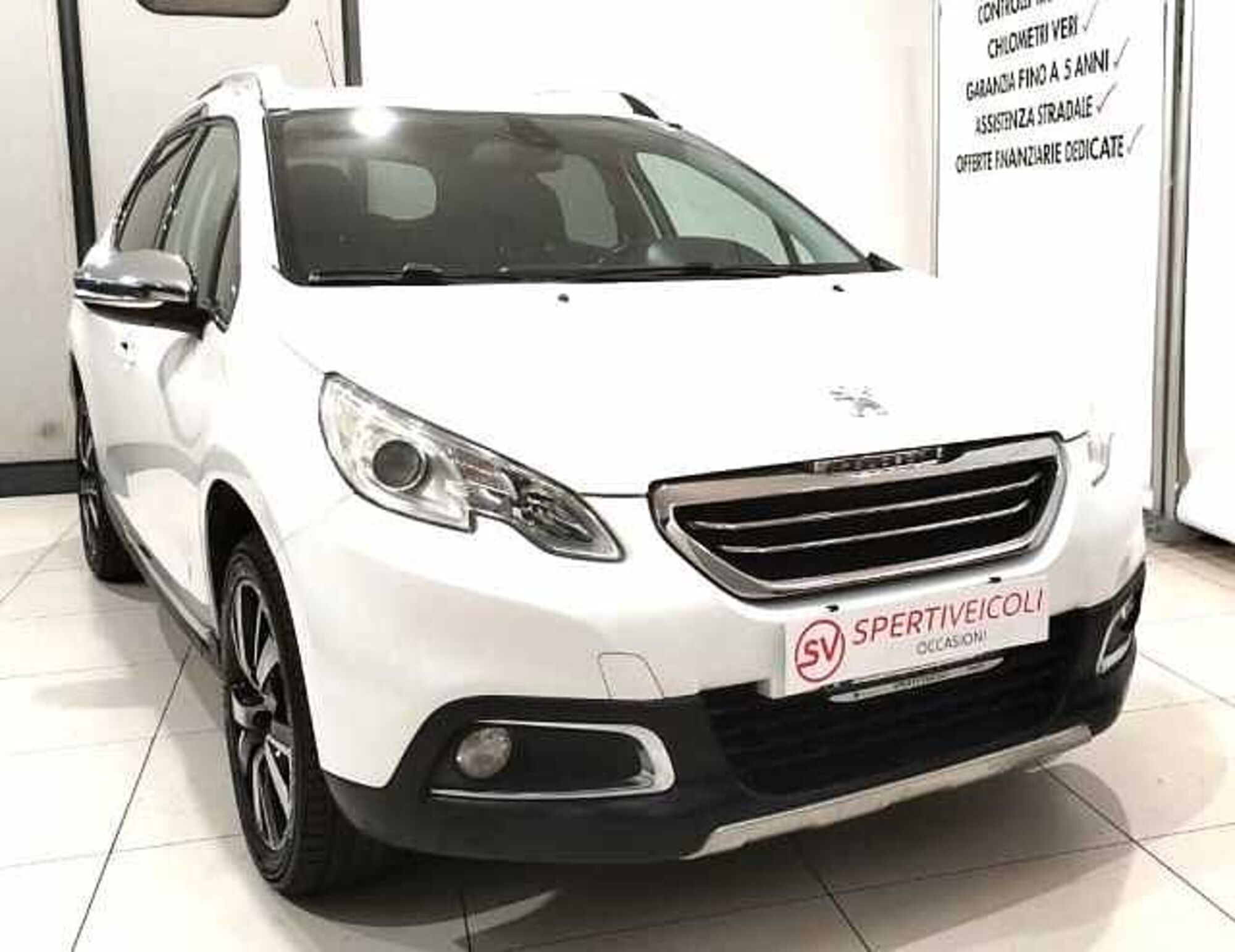 Peugeot 2008 120 S&amp;S Allure  del 2015 usata a Maglie