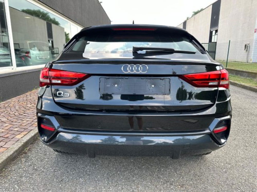 Audi Q3 Sportback nuova a Bologna (6)