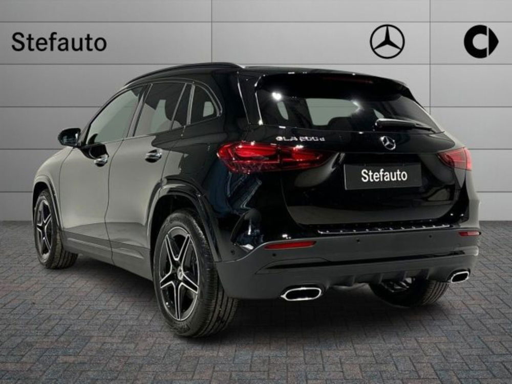 Mercedes-Benz GLA SUV nuova a Bologna (5)