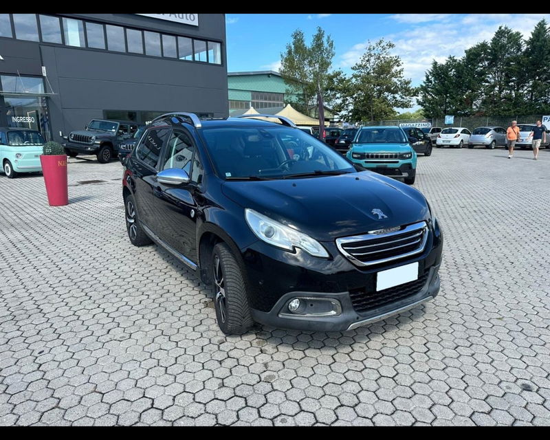 Peugeot 2008 120 S&amp;S Allure  del 2015 usata a Massarosa