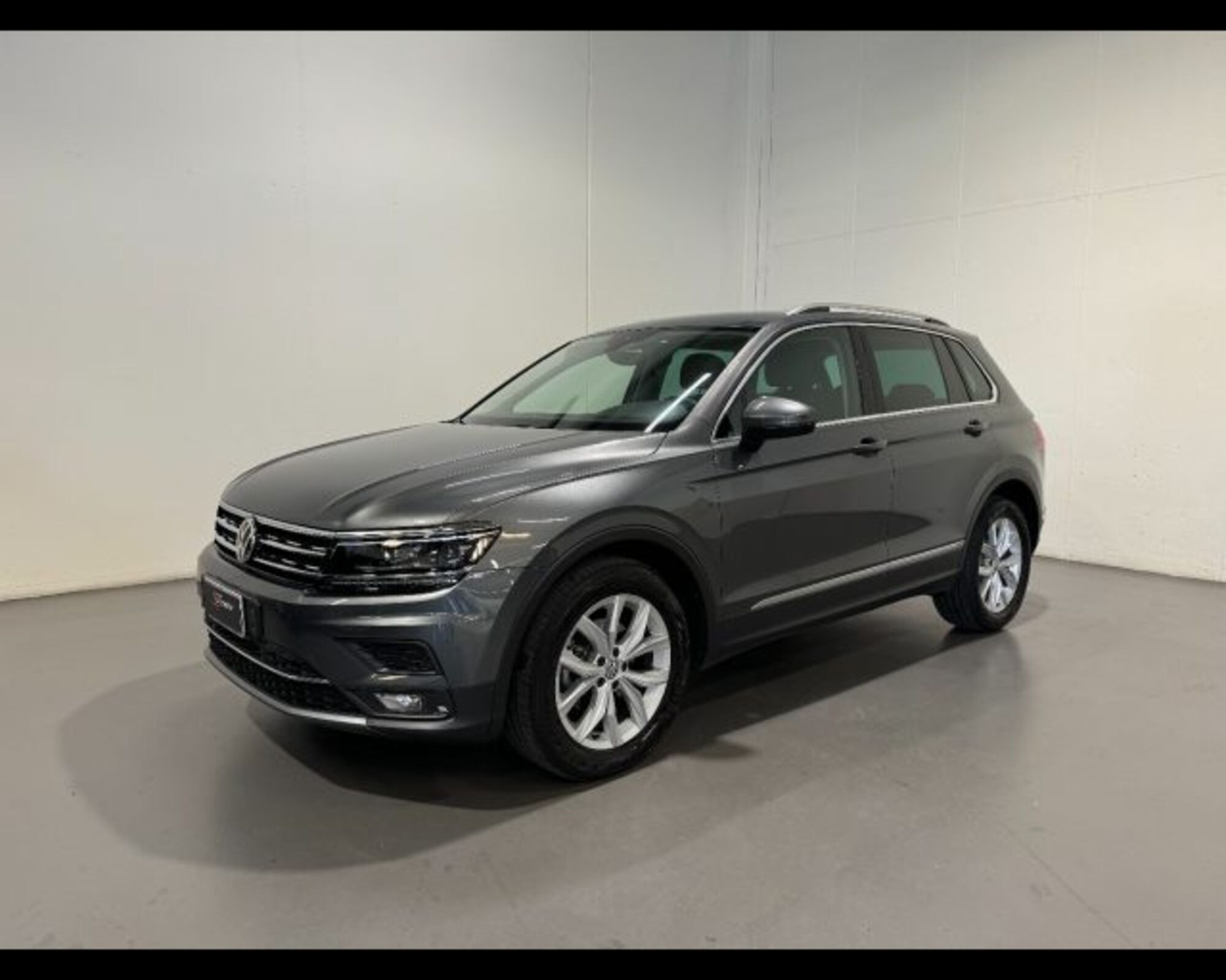 Volkswagen Tiguan 2.0 TDI SCR DSG 4MOTION Advanced BMT  del 2018 usata a Conegliano