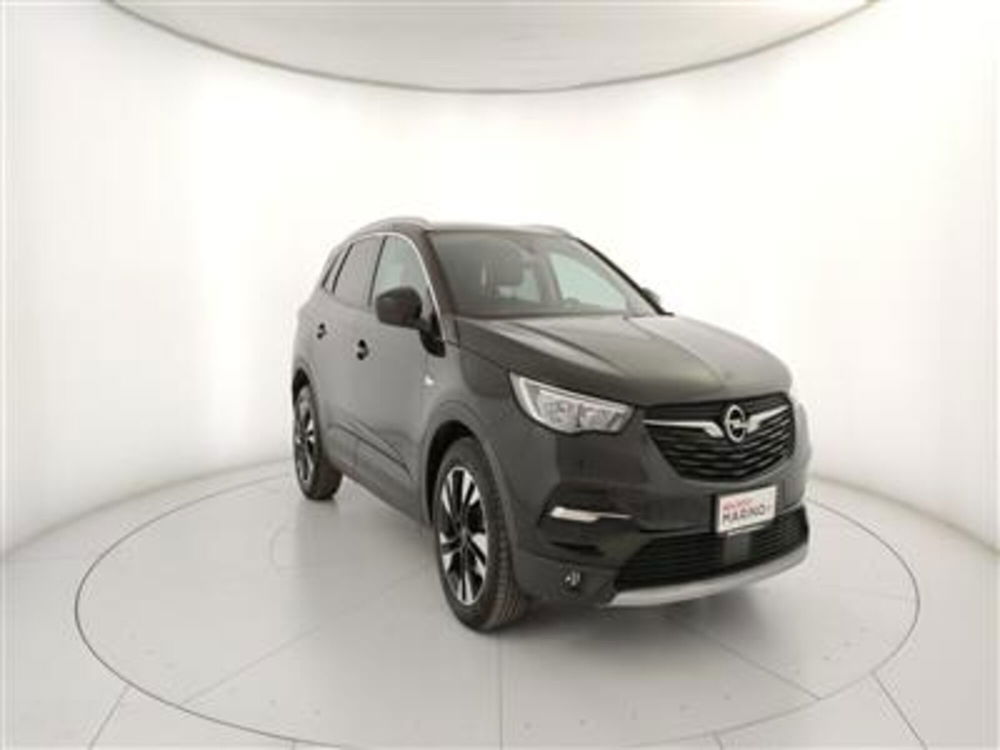 Opel Grandland X usata a Bari (11)