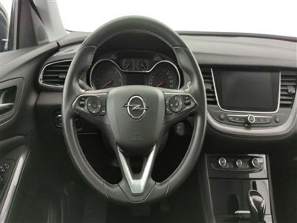 Opel Grandland X usata a Bari (15)