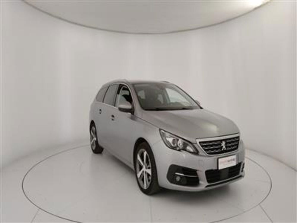 Peugeot 308 SW usata a Bari (11)