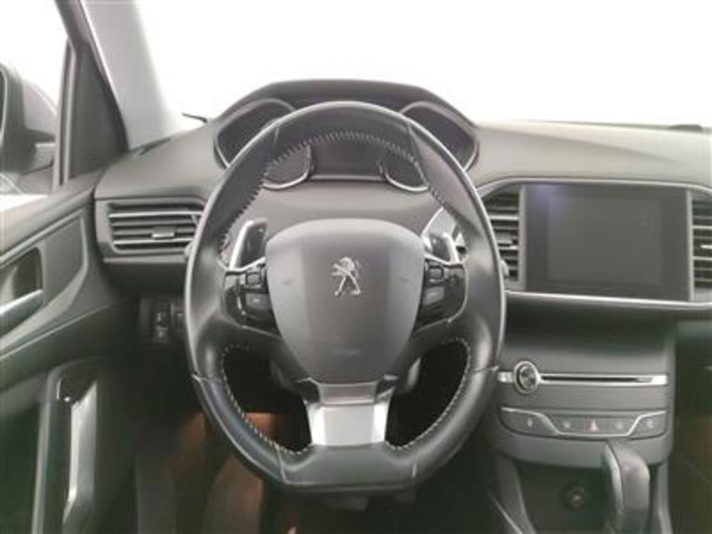 Peugeot 308 SW usata a Bari (15)