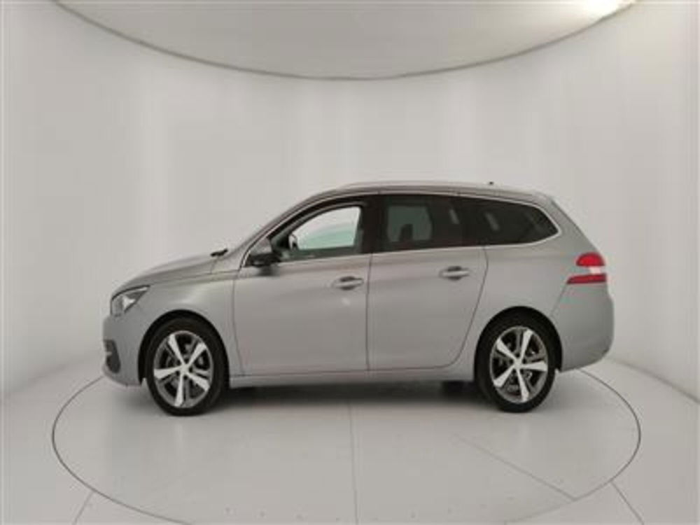 Peugeot 308 SW usata a Bari (3)