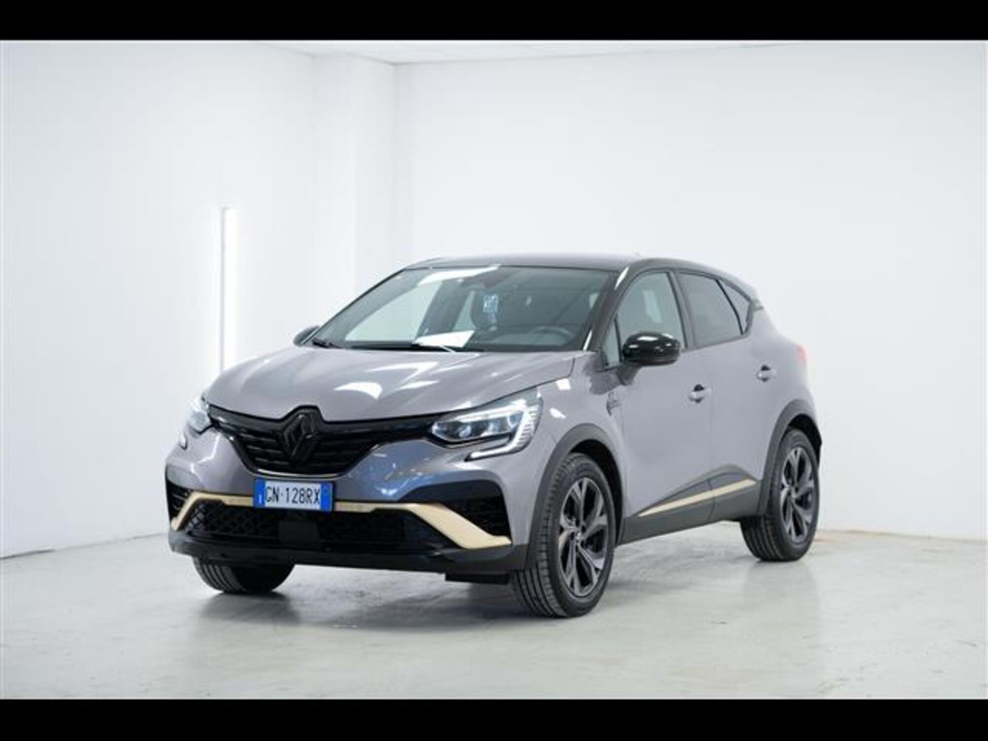 Renault Captur Full Hybrid E-Tech 145 CV Engineered del 2023 usata a Torino