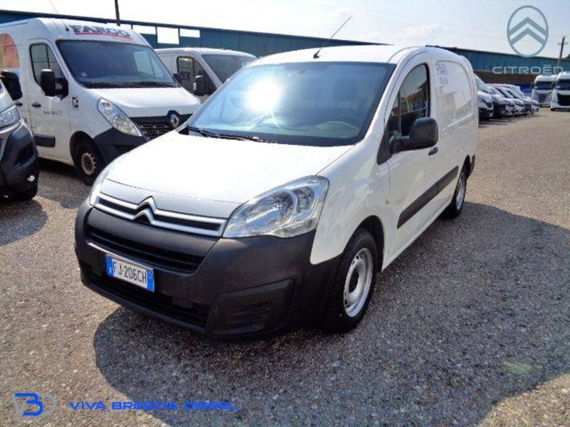 Citroen Berlingo Furgone BlueHDi 100 Van 3 posti Club L1 del 2017 usata a Castegnato