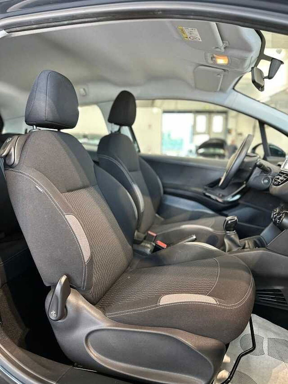 Peugeot 208 usata a Venezia (18)