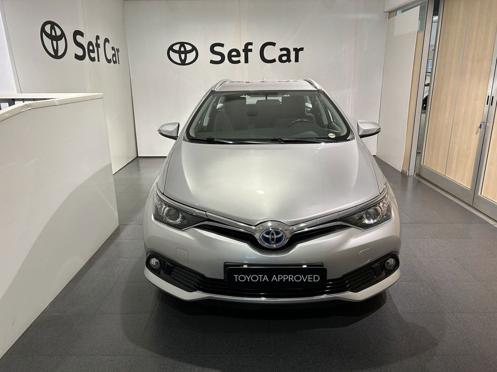 Toyota Auris Station Wagon usata a Milano (5)