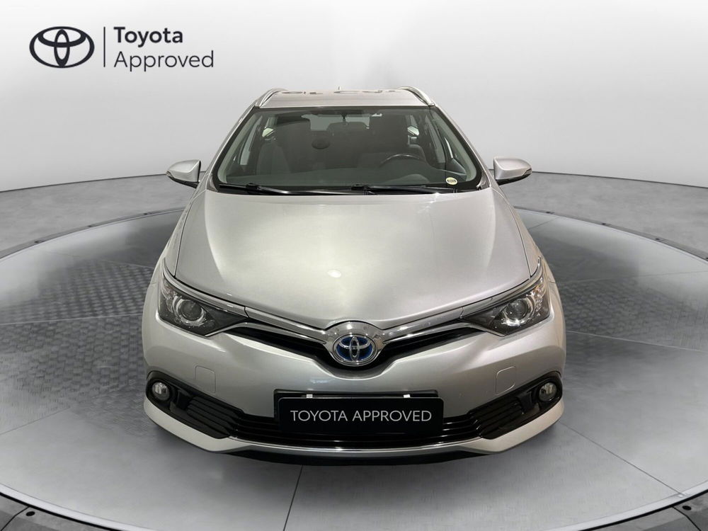 Toyota Auris Station Wagon usata a Milano (5)