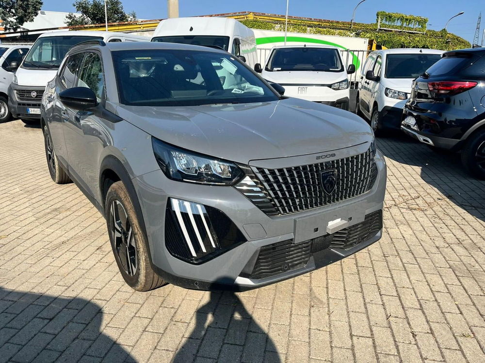 Peugeot 2008 nuova a Milano (3)