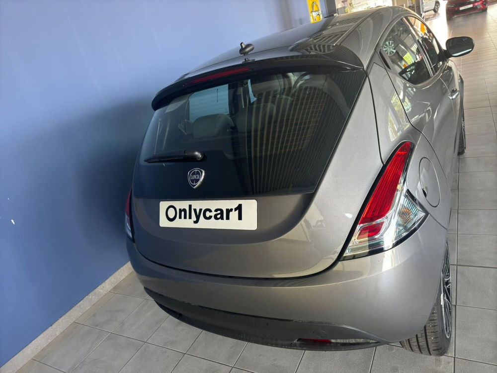 Lancia Ypsilon nuova a Ferrara (3)