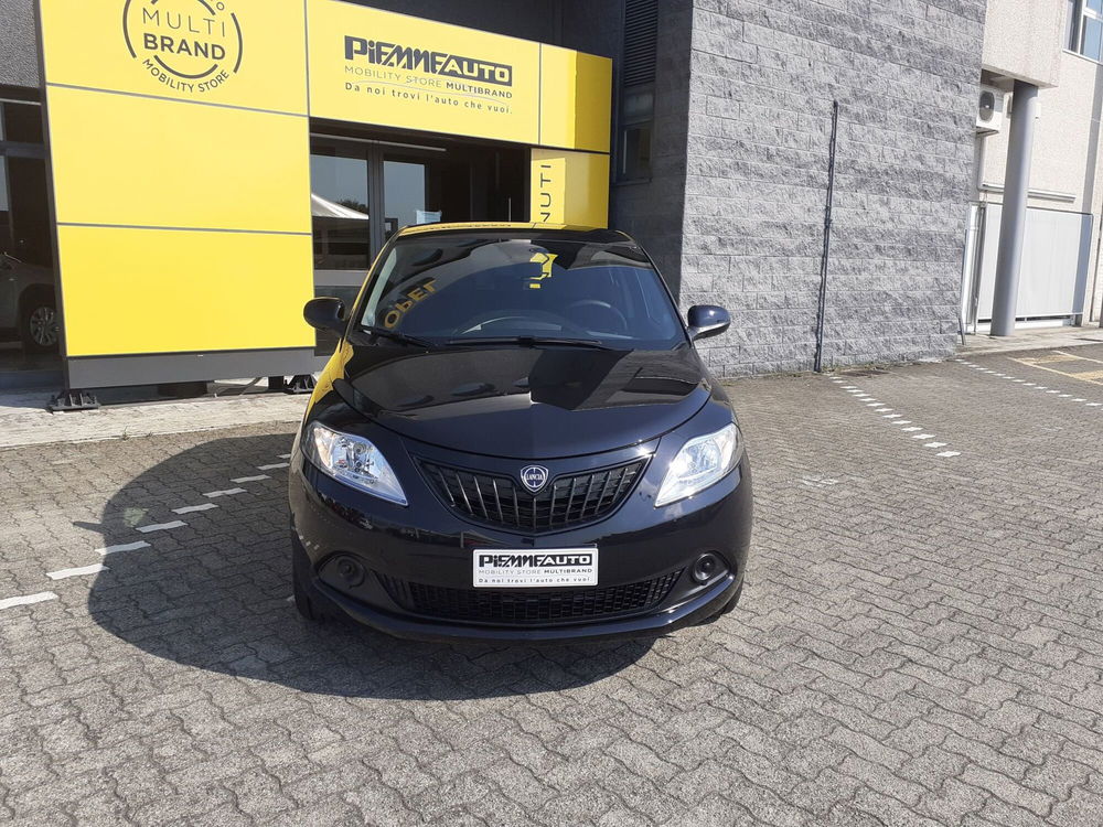 Lancia Ypsilon nuova a Parma (2)