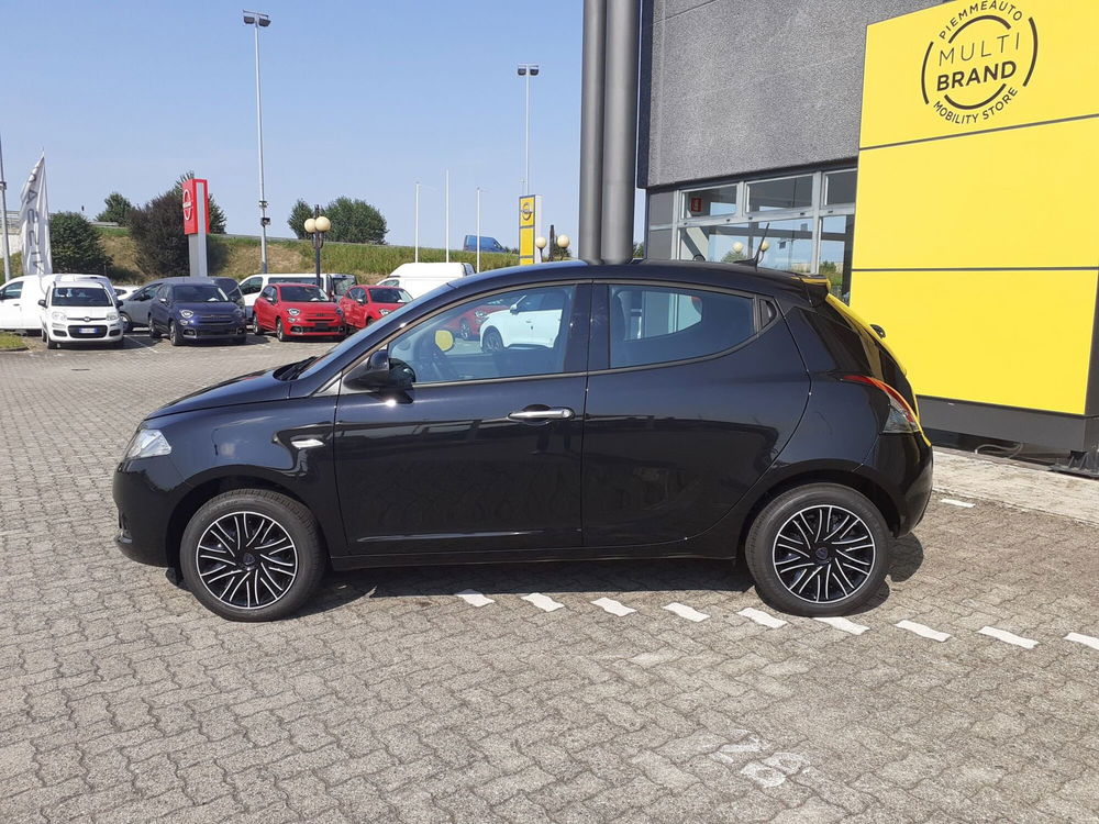 Lancia Ypsilon nuova a Parma (4)