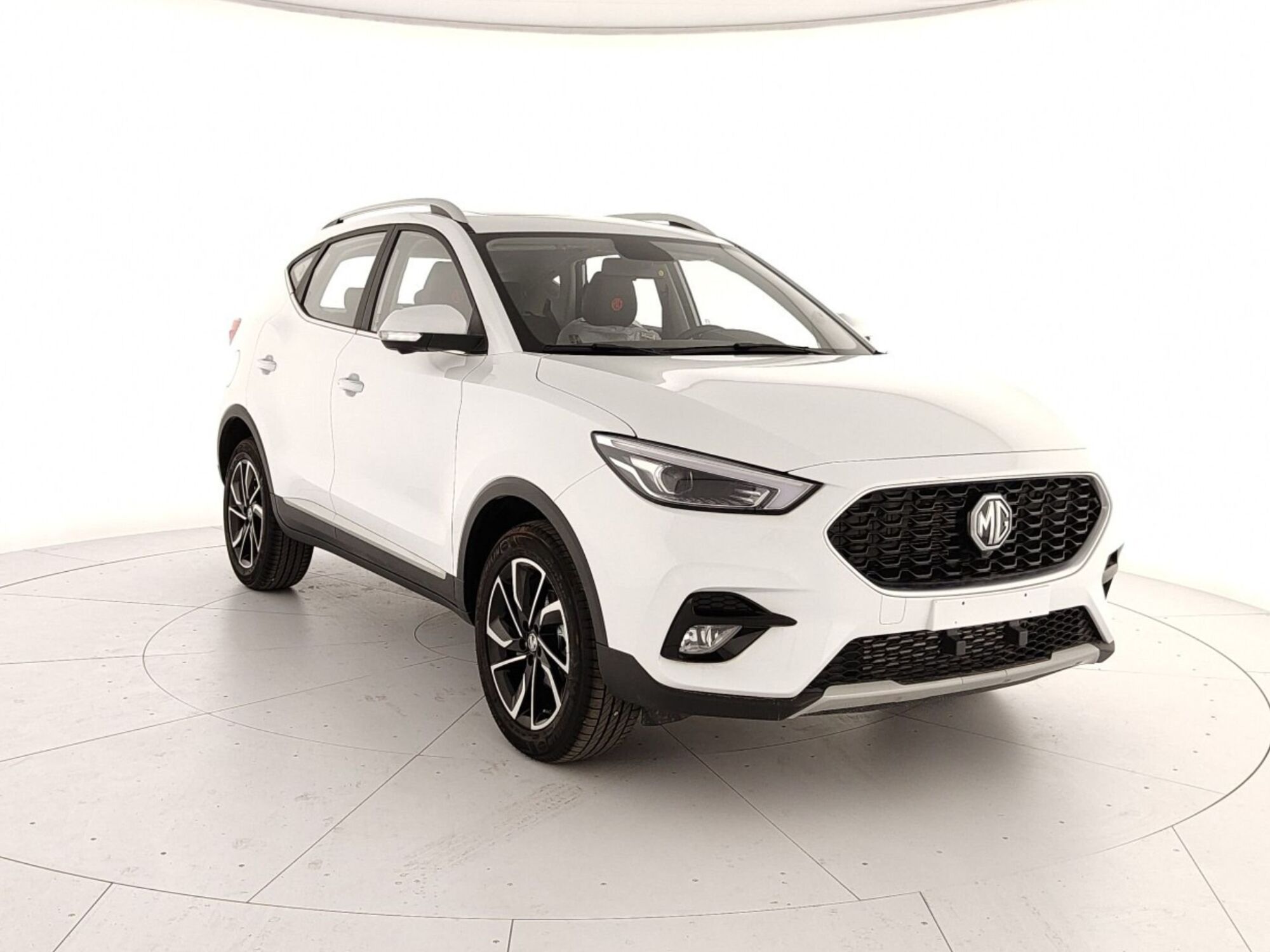 Mg ZS (2021--&gt;) ZS 1.0T-GDI aut. Comfort nuova a Caserta