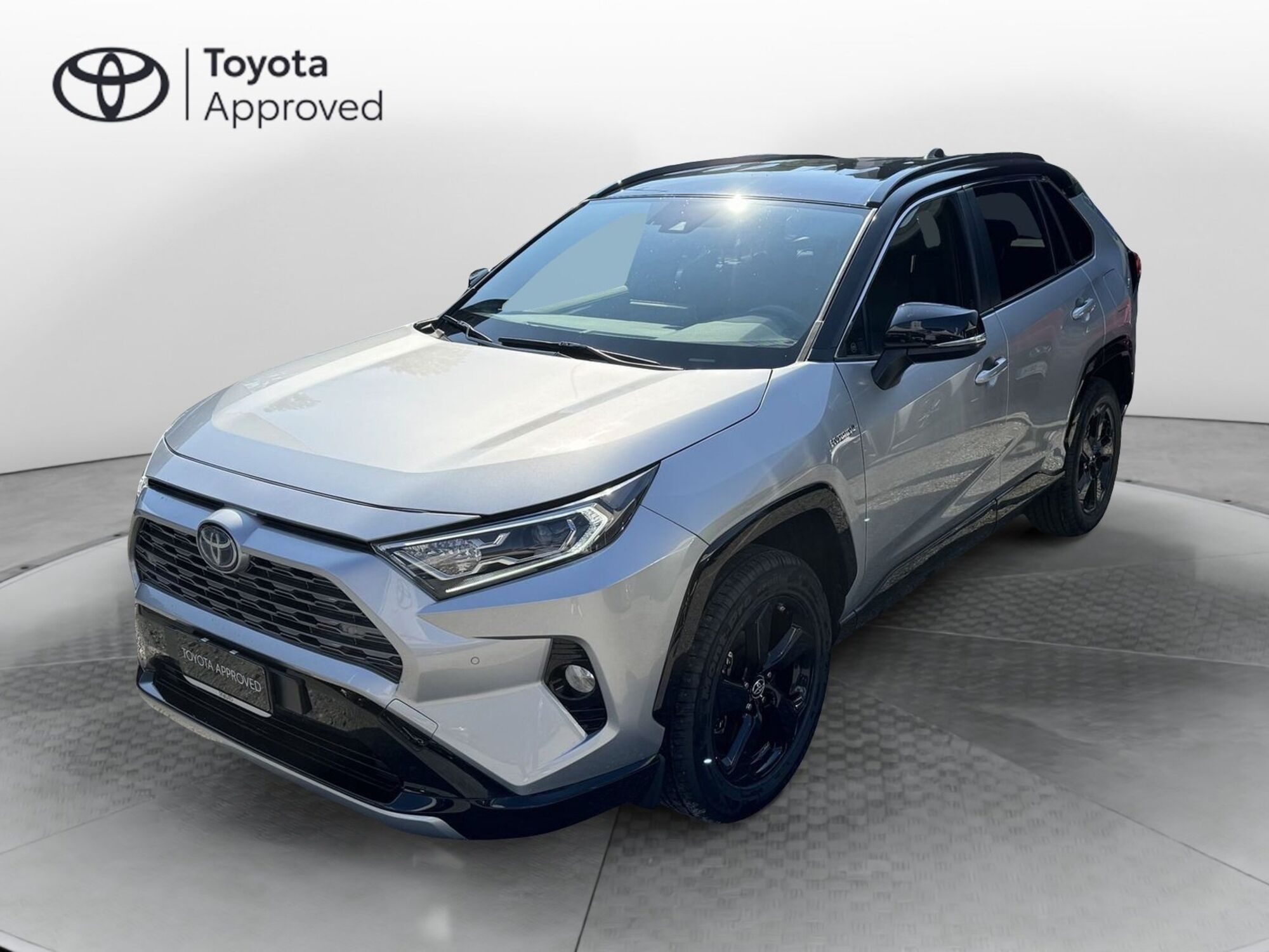 Toyota Rav4 vvt-ie h Style awd-i 222cv e-cvt del 2019 usata a Como