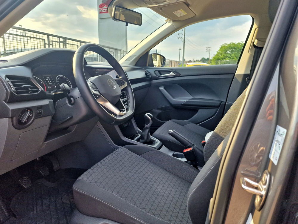 Volkswagen T-Cross usata a Varese (10)