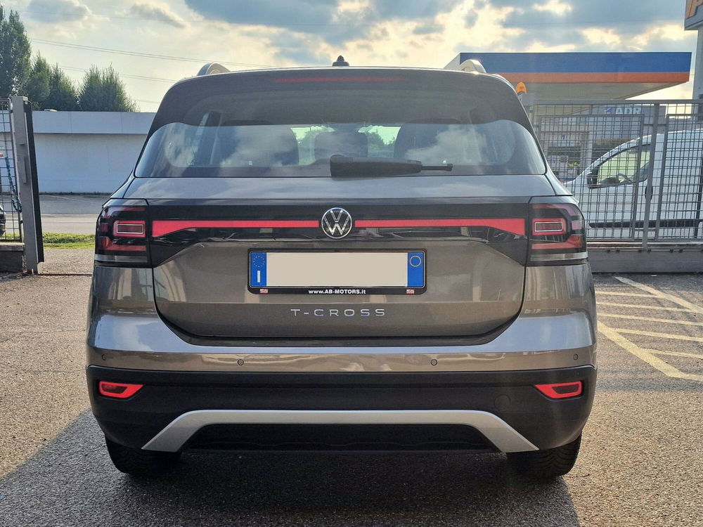 Volkswagen T-Cross usata a Varese (6)