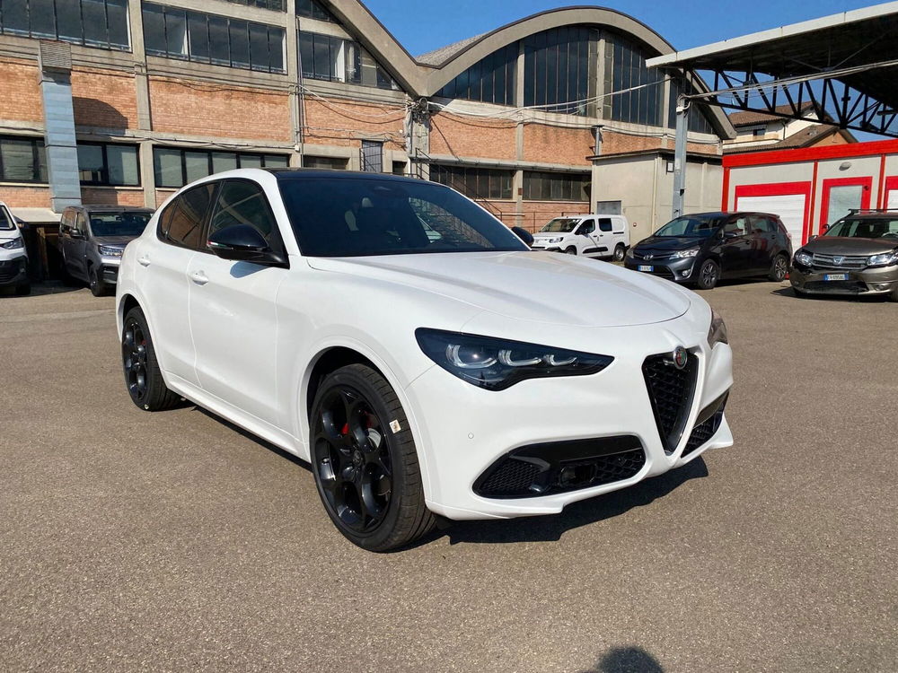 Alfa Romeo Stelvio nuova a Reggio Emilia (6)