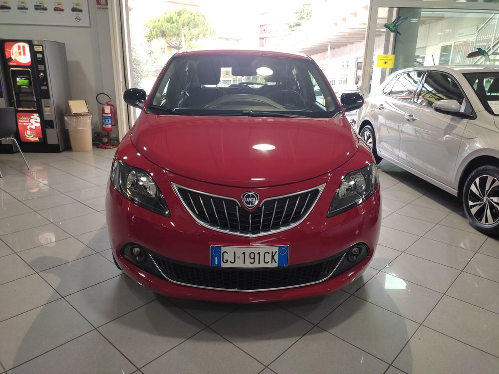 Lancia Ypsilon usata a Prato (2)