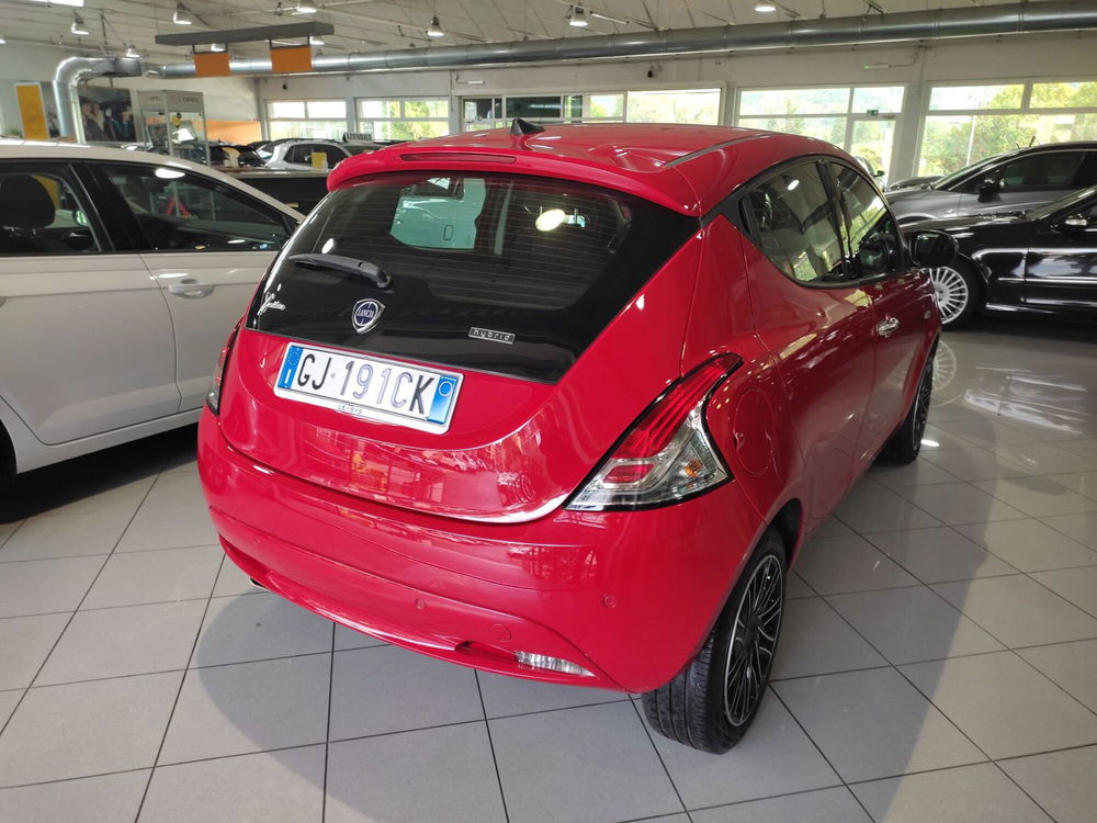 Lancia Ypsilon usata a Prato (5)