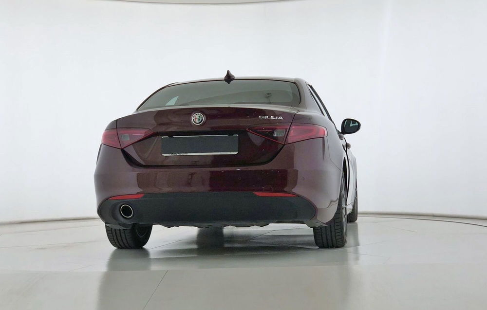 Alfa Romeo Giulia usata a Perugia (4)