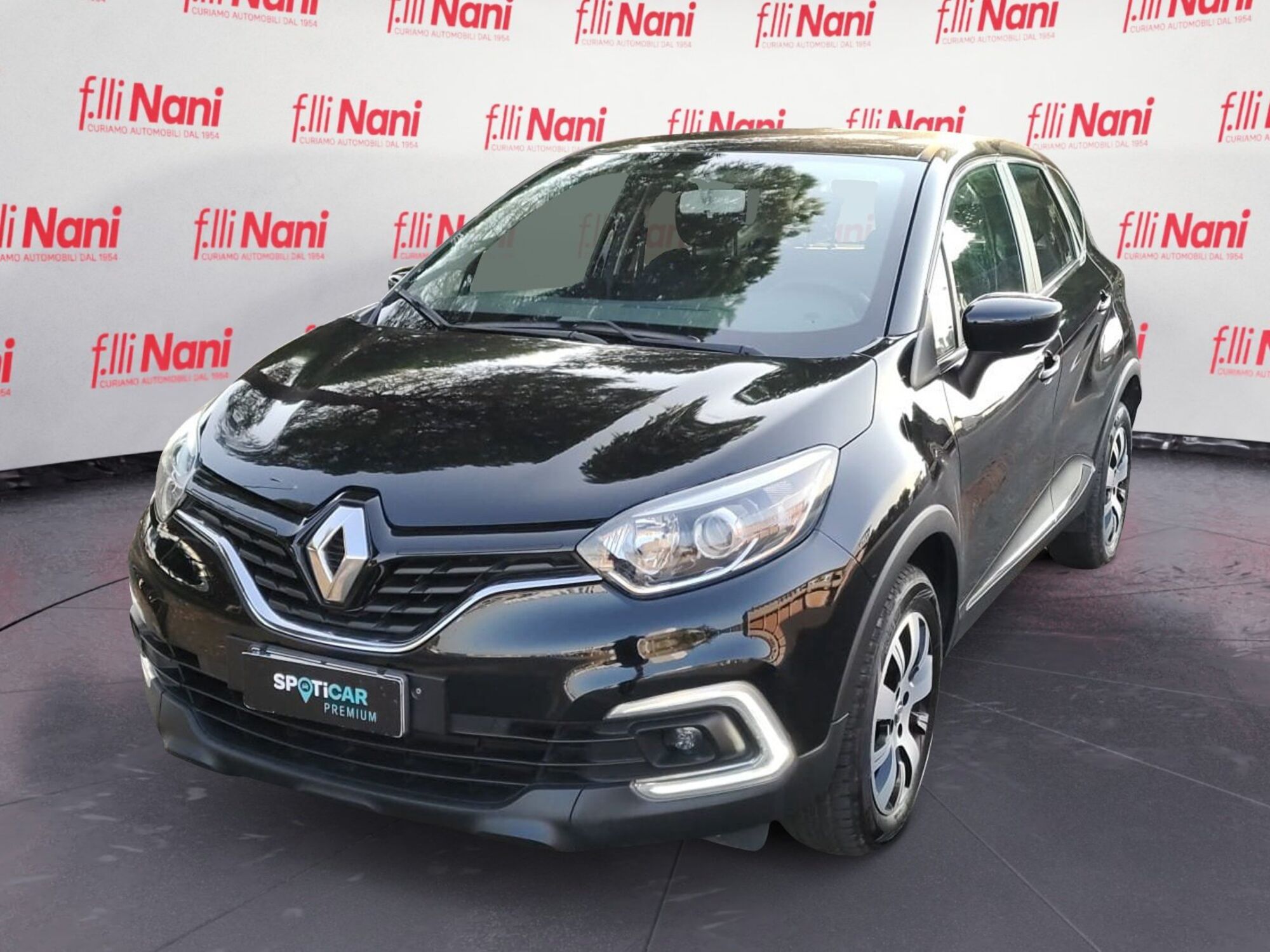 Renault Captur dCi 8V 90 CV EDC Start&amp;Stop Energy Zen  del 2017 usata a Massa