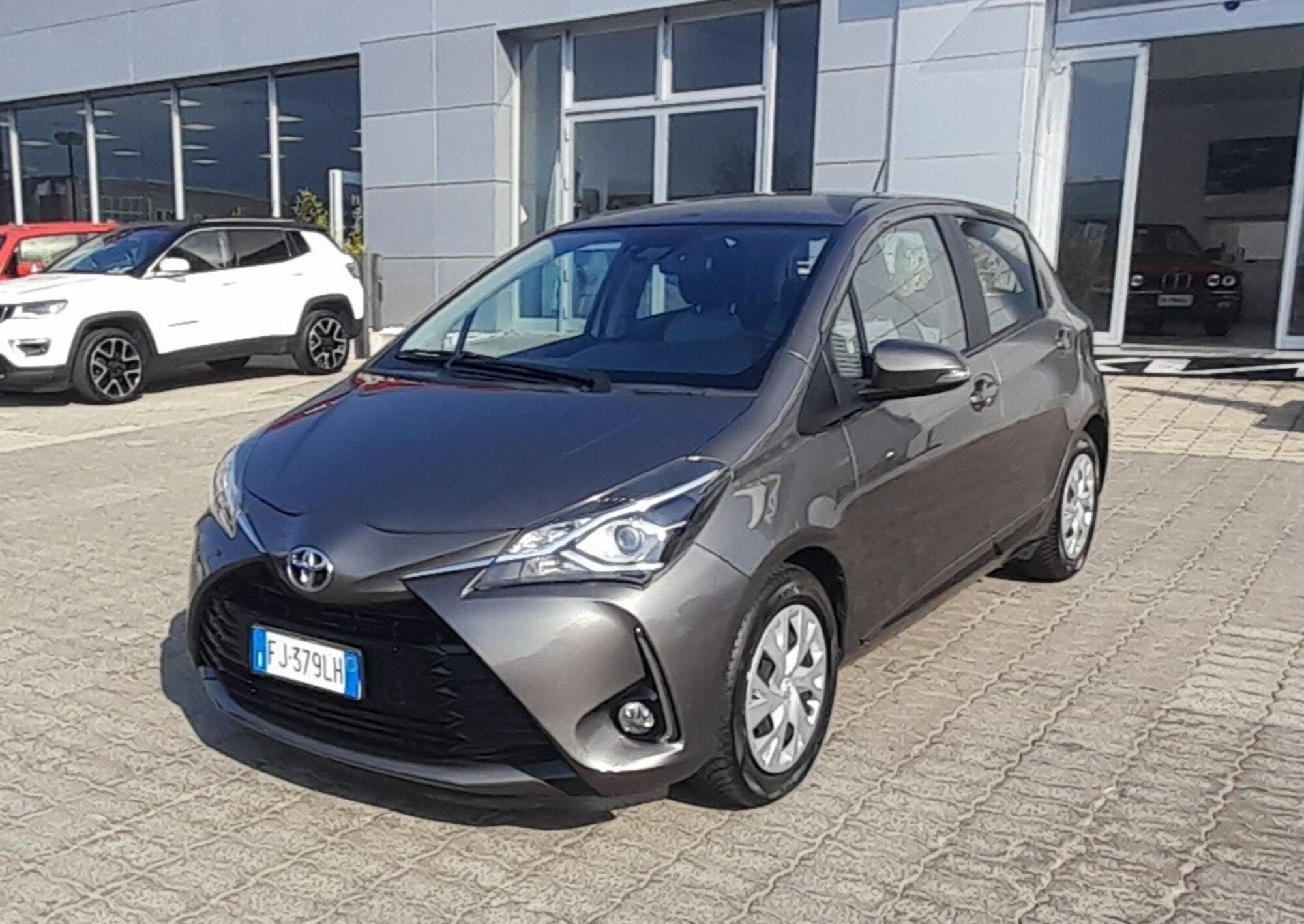 Toyota Yaris 1.0 5 porte Active  del 2017 usata a Rende