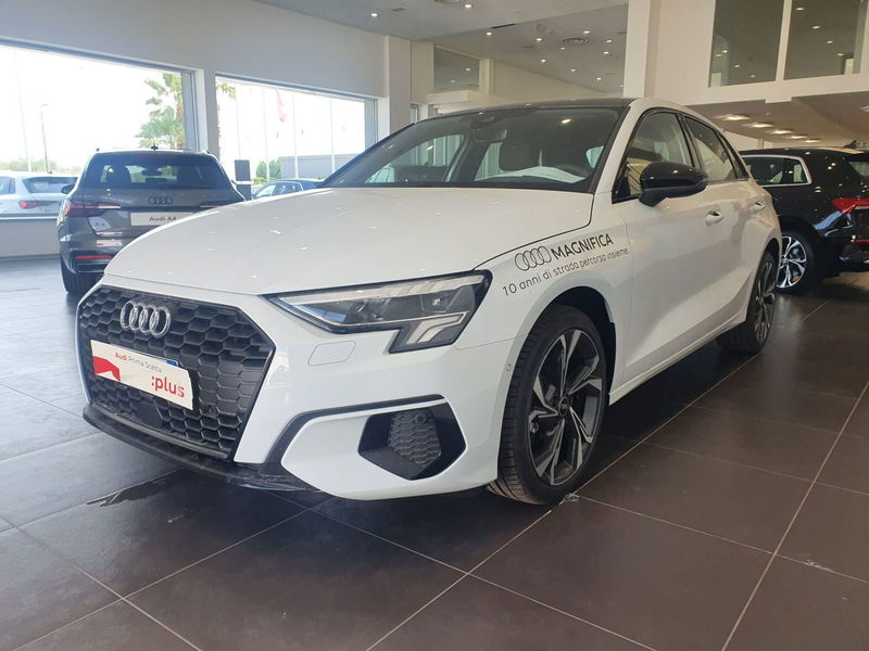 Audi A3 Sportback 30 TFSI S tronic Business Advanced nuova a Triggiano