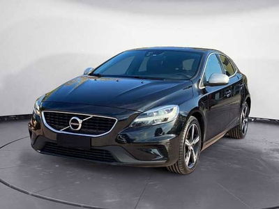 Volvo V40 D2 Geartronic R-design  del 2019 usata a Potenza