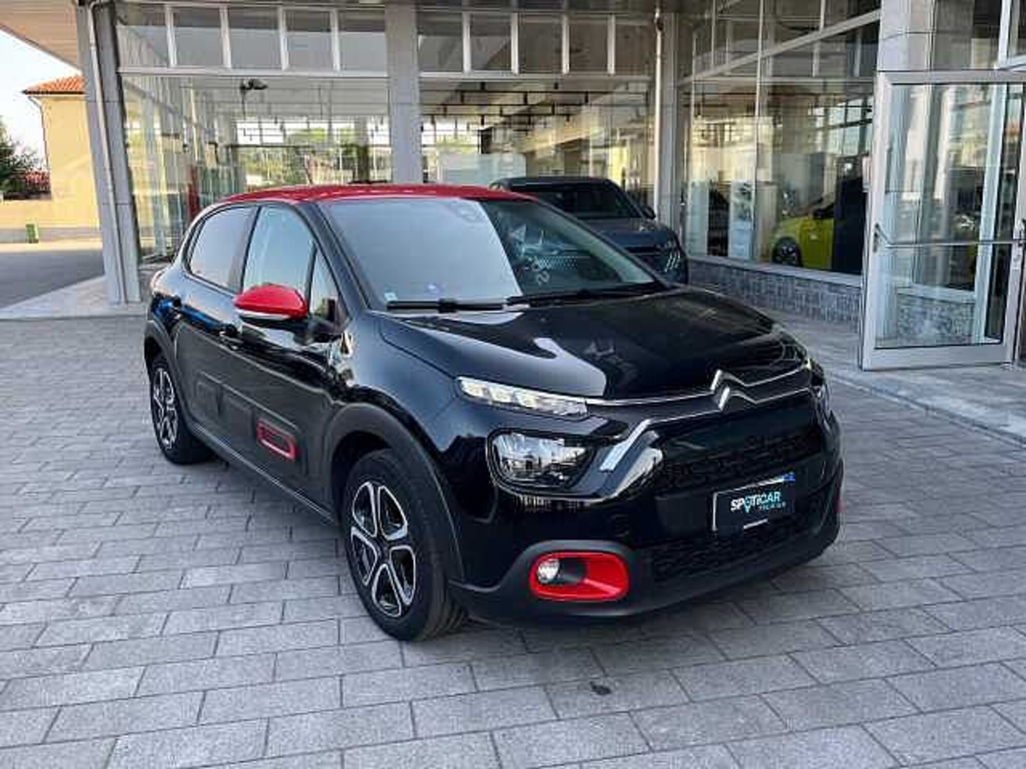 Citroen C3 1.2 puretech You s&amp;s 83cv neopatentati del 2021 usata a Magenta