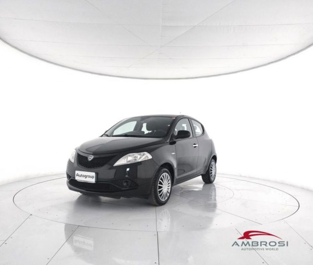 Lancia Ypsilon usata a Perugia