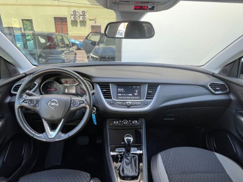 Opel Grandland X usata a Oristano (11)