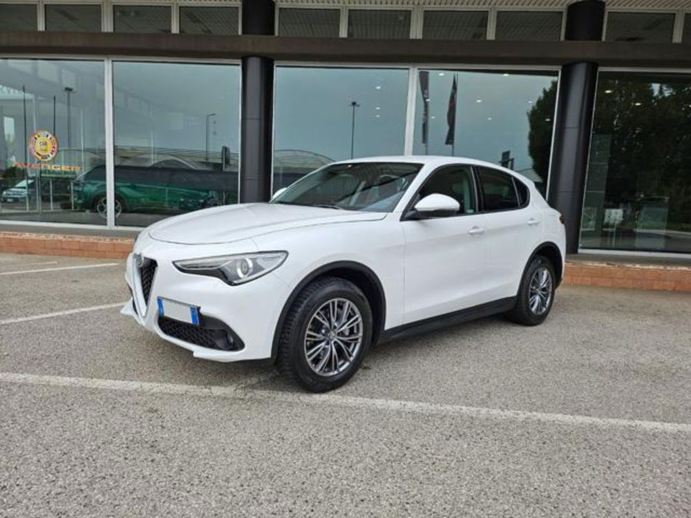 Alfa Romeo Stelvio usata a Padova (2)