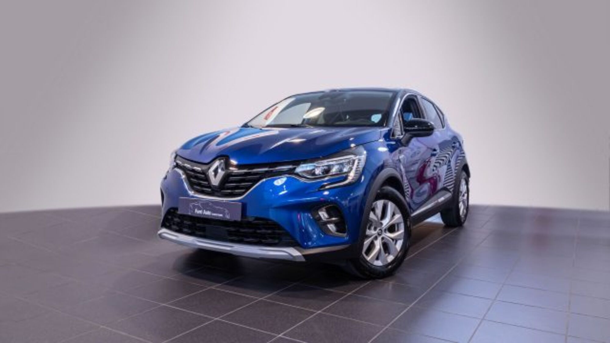 Renault Captur Full Hybrid E-Tech 145 CV Intens  del 2021 usata a Limena