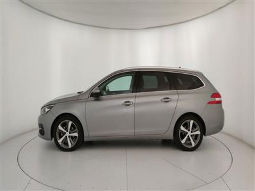 Peugeot 308 SW usata a Bari (3)