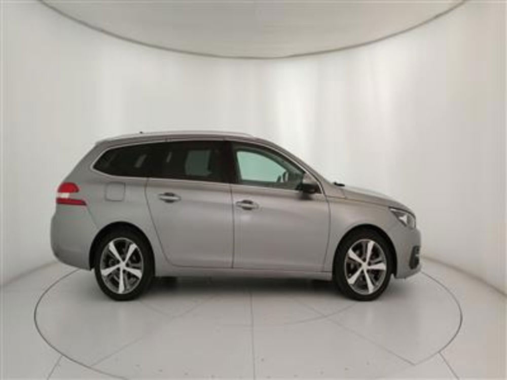 Peugeot 308 SW usata a Bari (9)