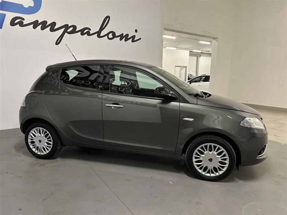 Lancia Ypsilon usata a Siena (3)