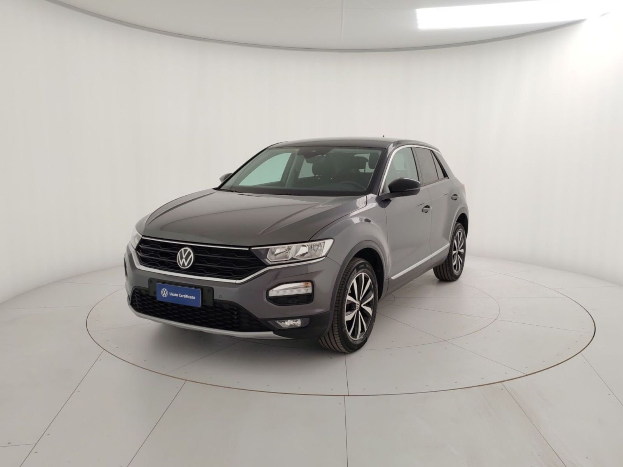 Volkswagen T-Roc 1.0 TSI Style BlueMotion Technology del 2021 usata a Massa