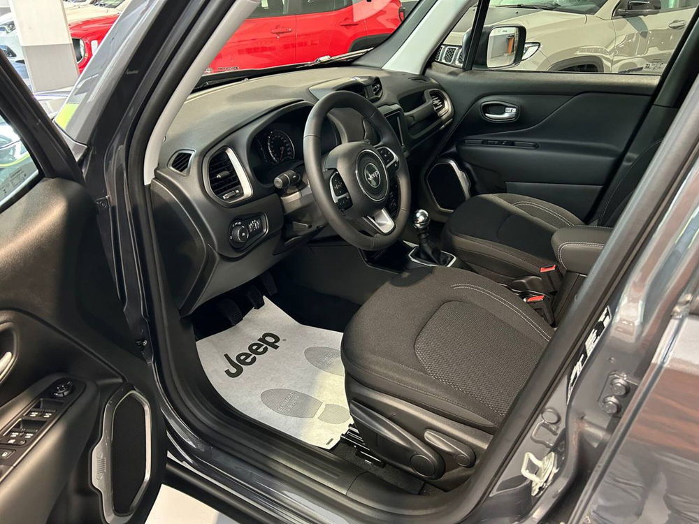 Jeep Renegade nuova a Ancona (8)